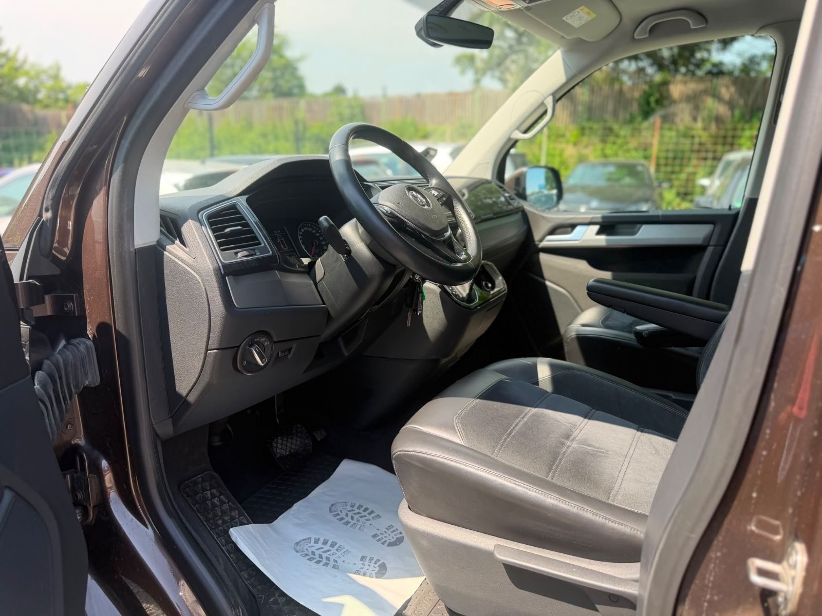 Volkswagen T6 Transporter – Bild 9