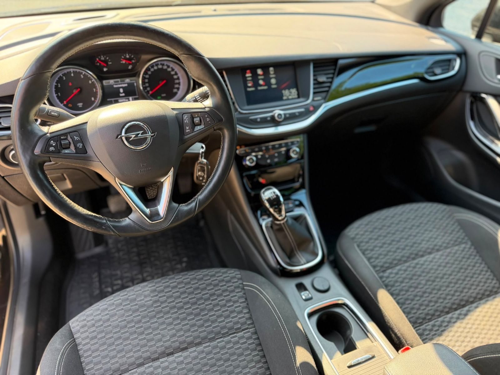 Opel ASTRA – Foto 16