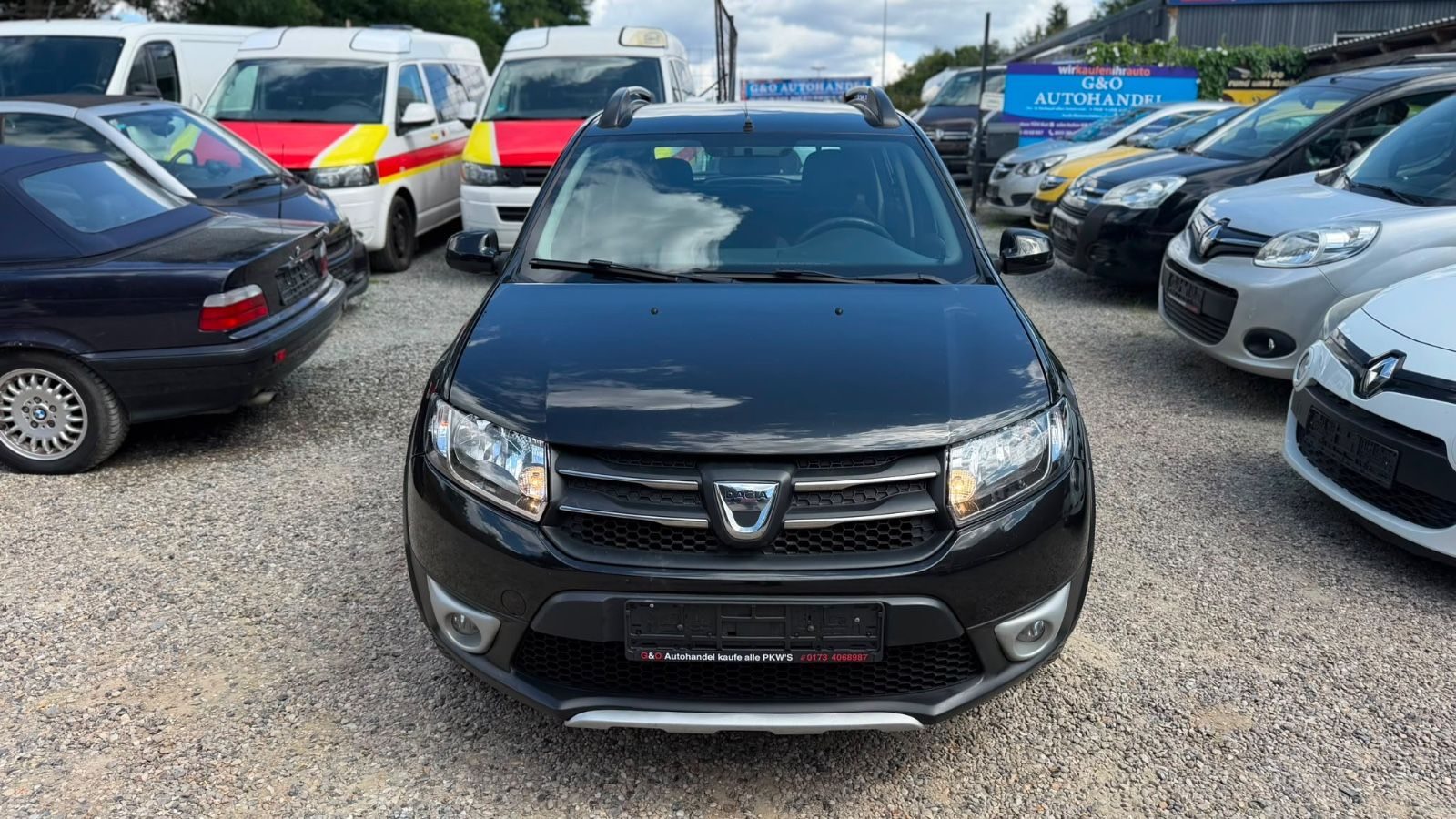 Dacia Sandero – Bild 2