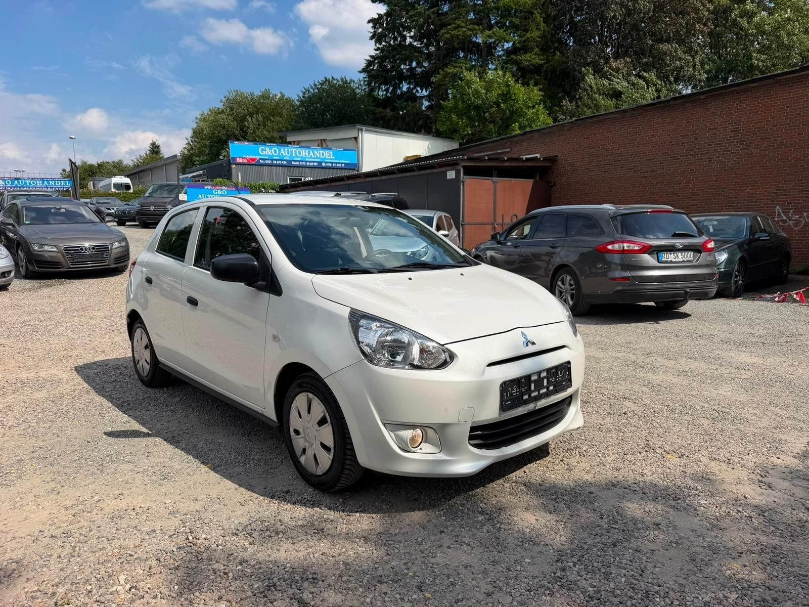 Mitsubishi Space Star – Foto 1
