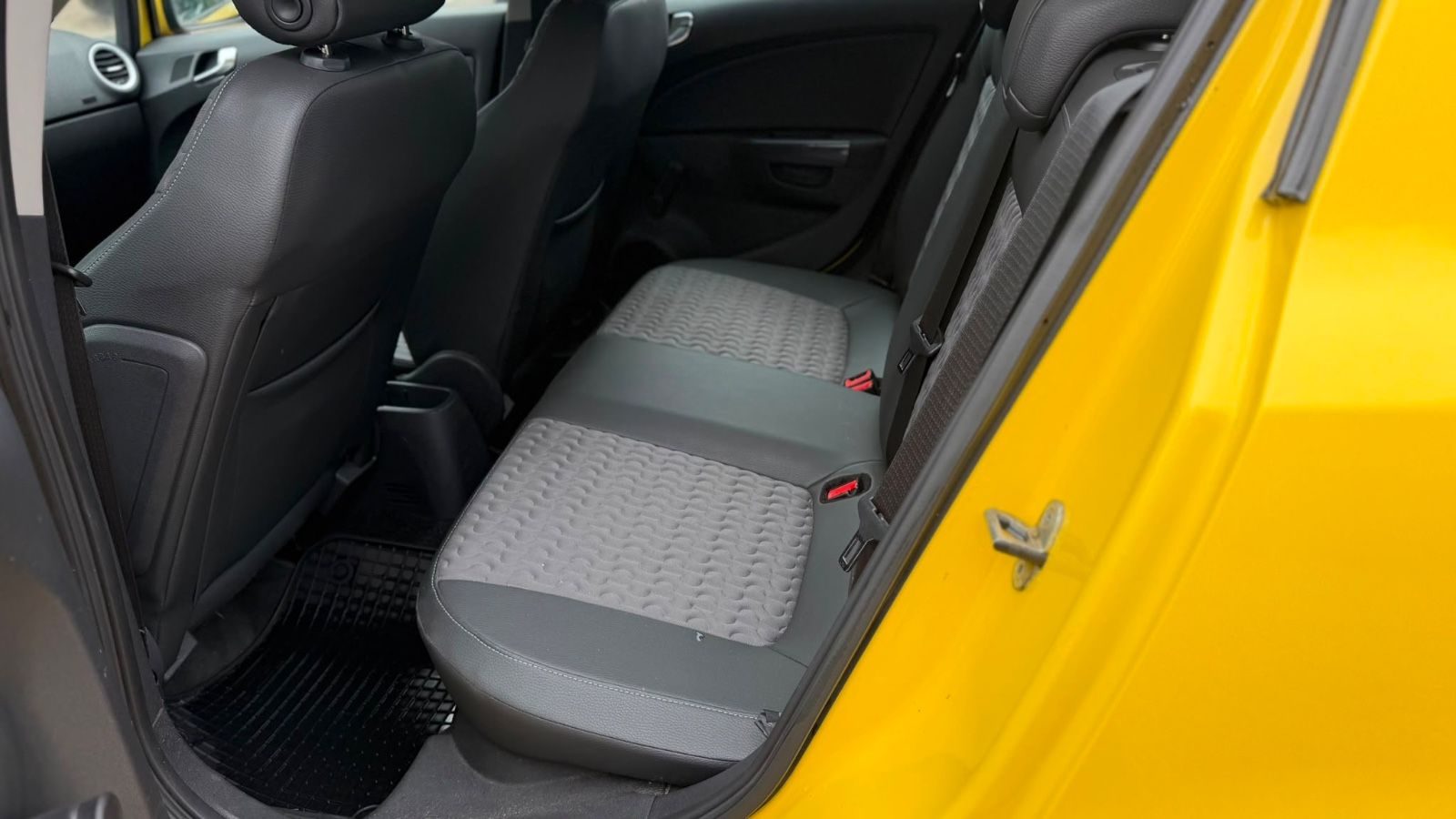 Opel Corsa – Foto 13