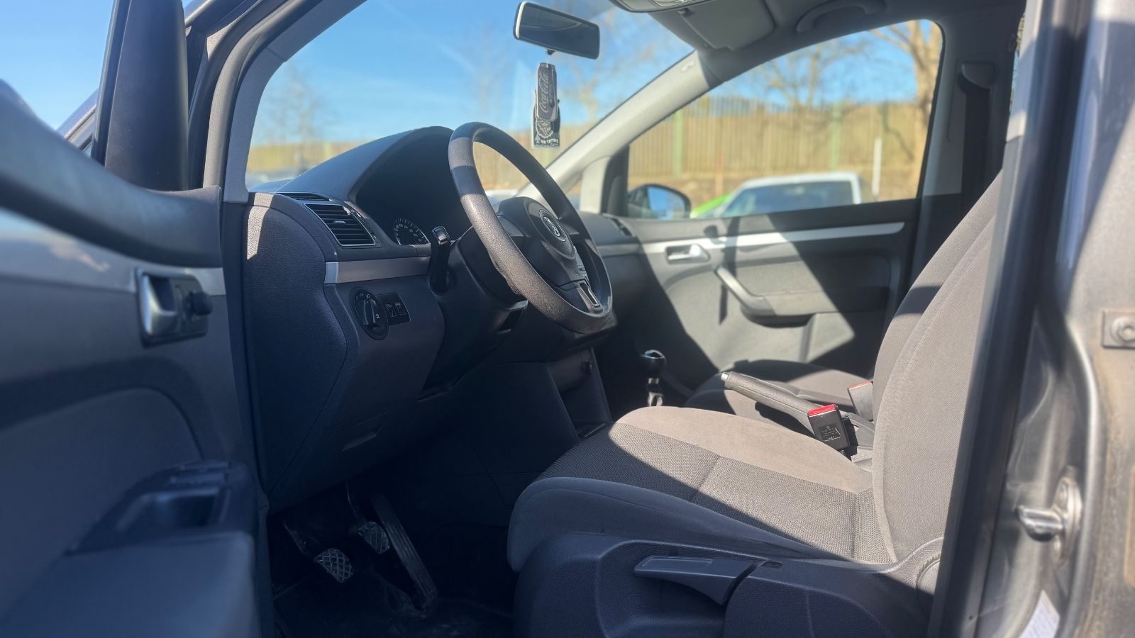 Volkswagen Touran – Bild 12