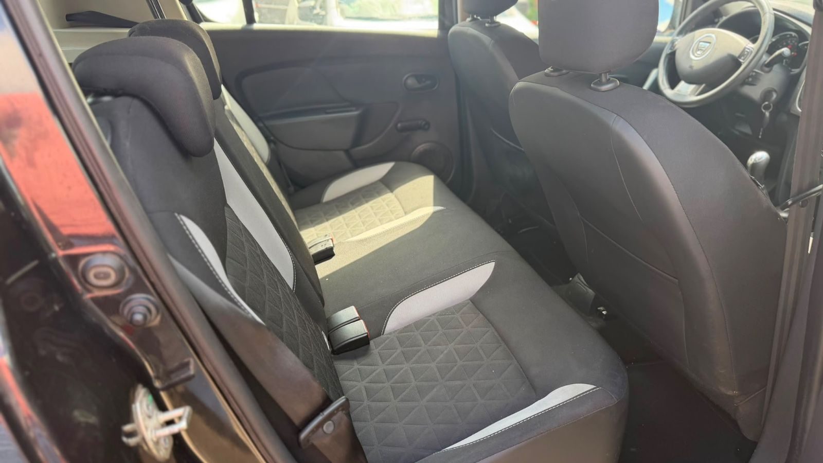 Dacia Sandero – Bild 14