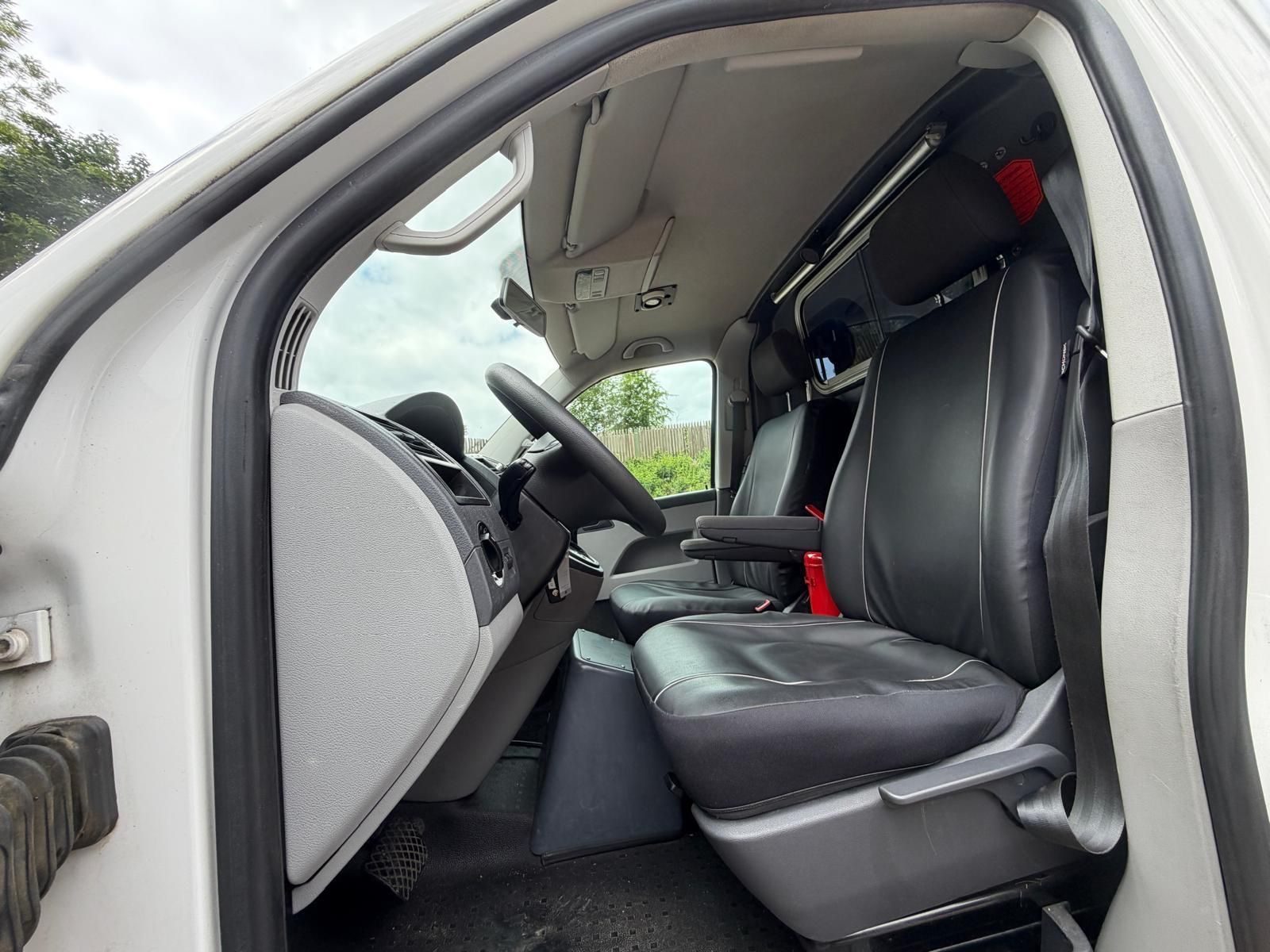 Volkswagen T5 Transporter – Bild 8