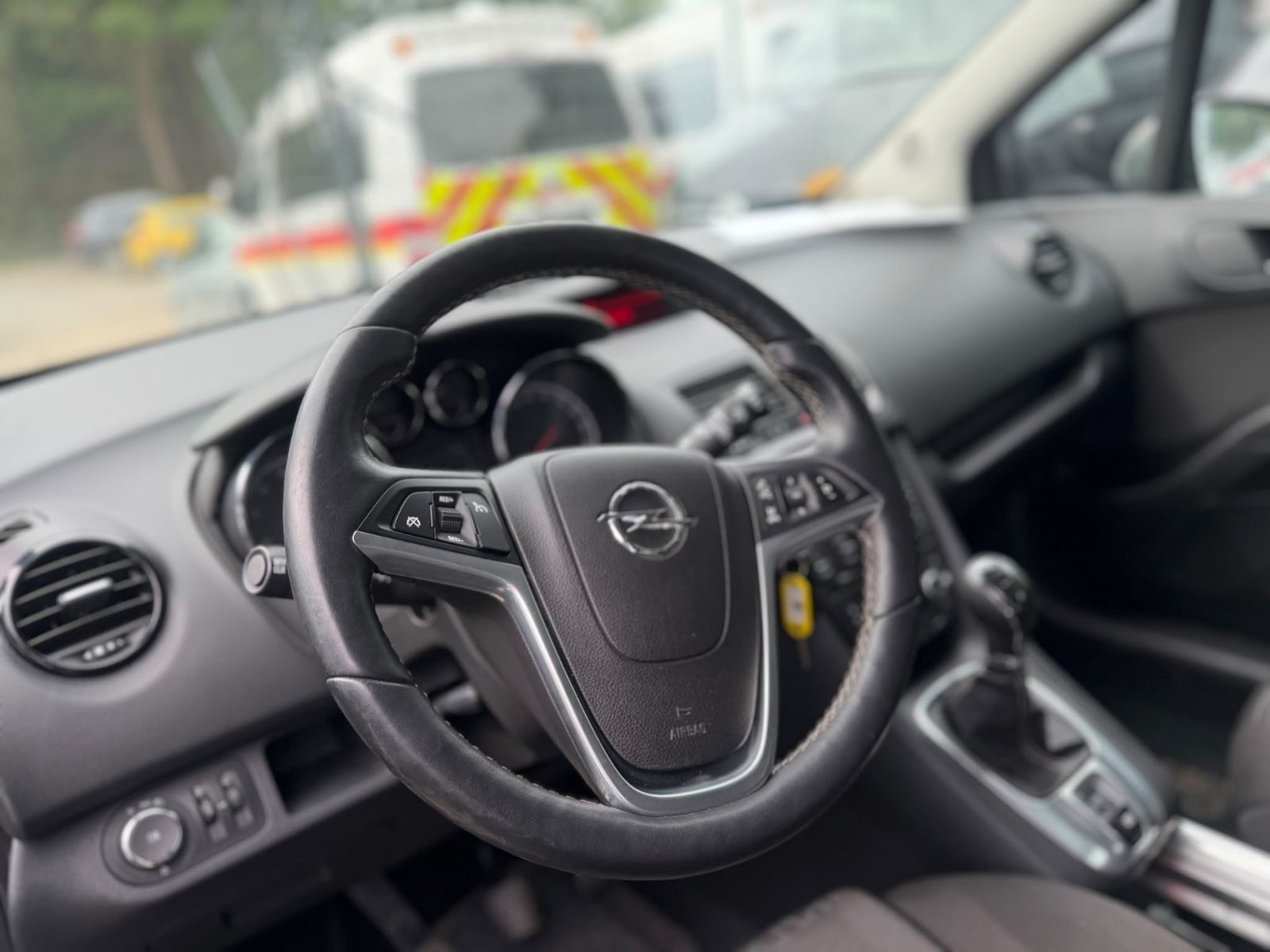 Opel Meriva – Foto 14