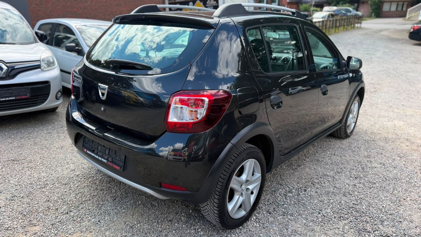 Dacia Sandero – Bild 11