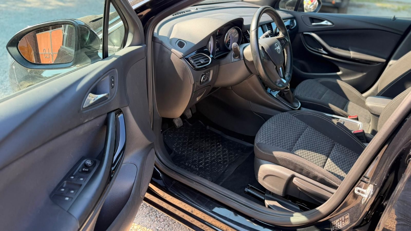 Opel ASTRA – Foto 12