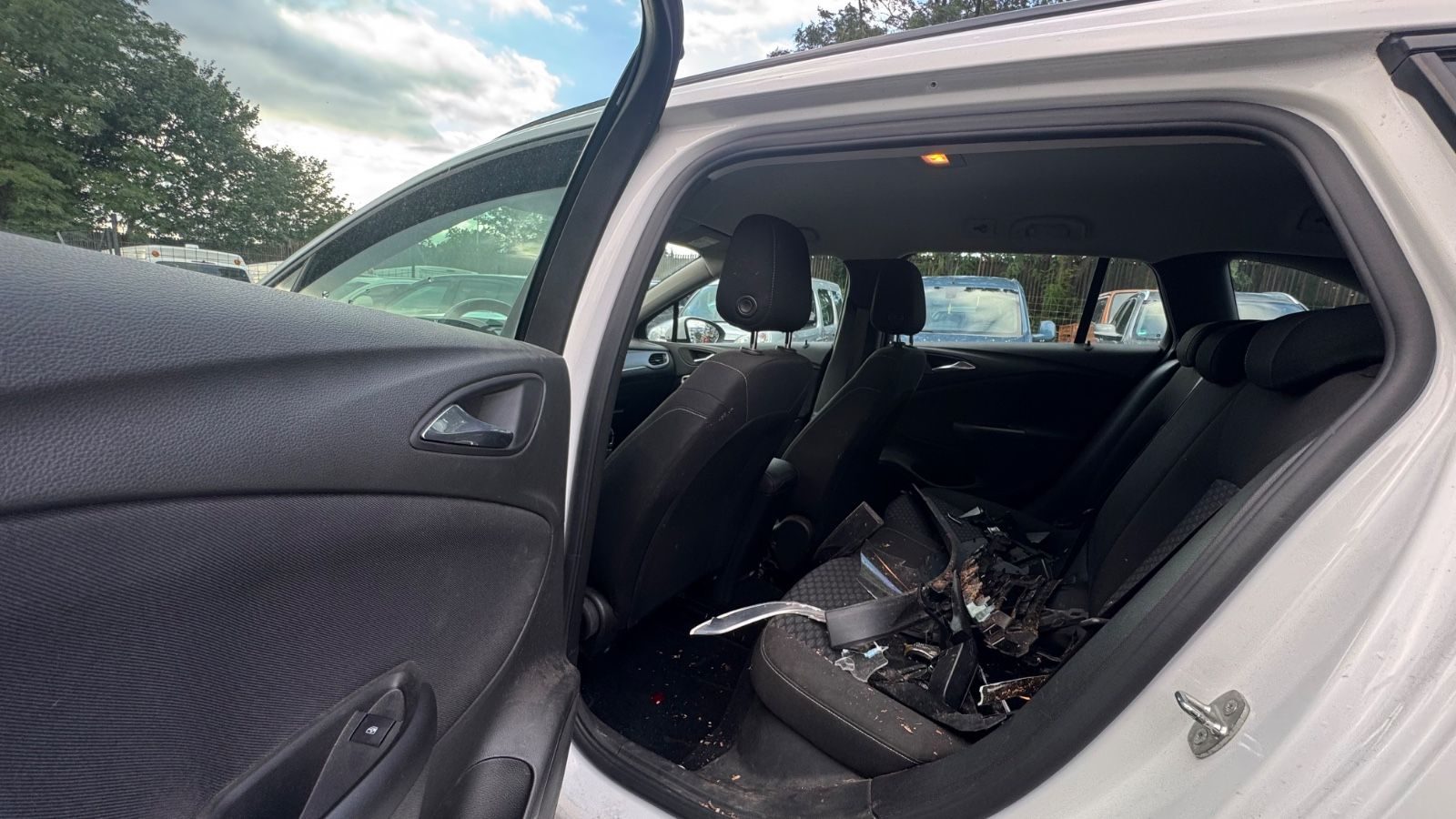 Opel Astra – Foto 16