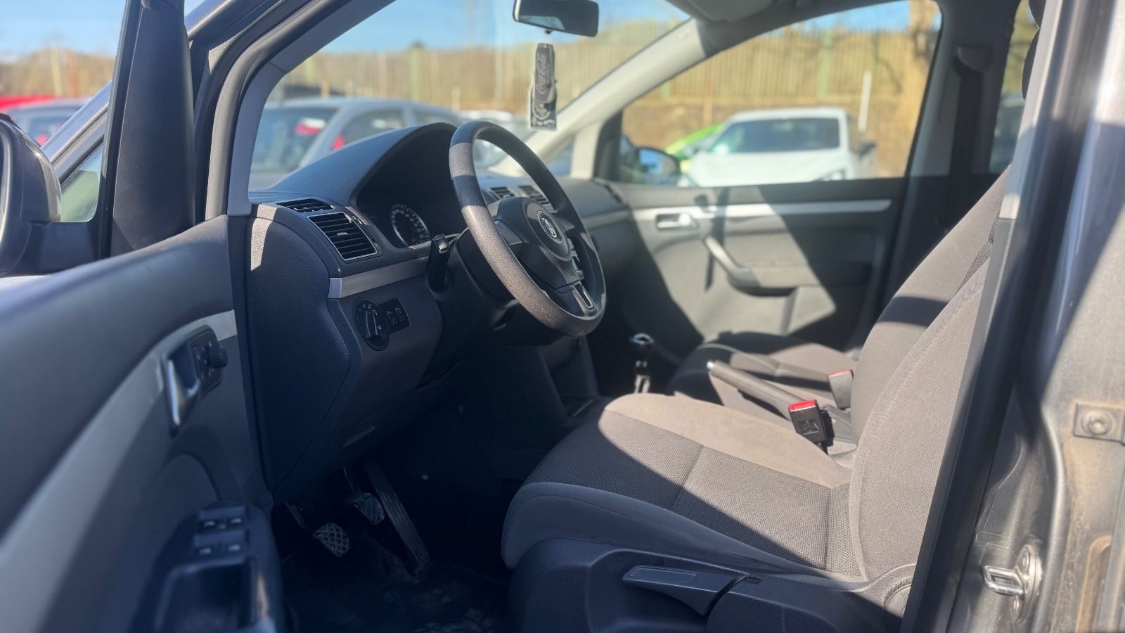 Volkswagen Touran – Bild 11