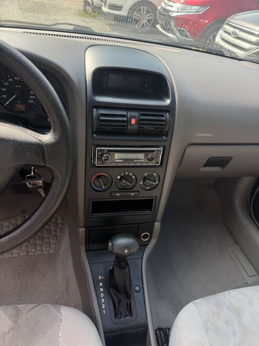 Opel Astra – Foto 11