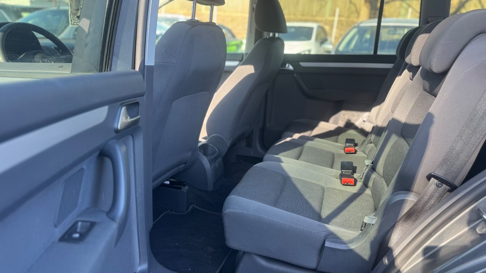 Volkswagen Touran – Bild 10