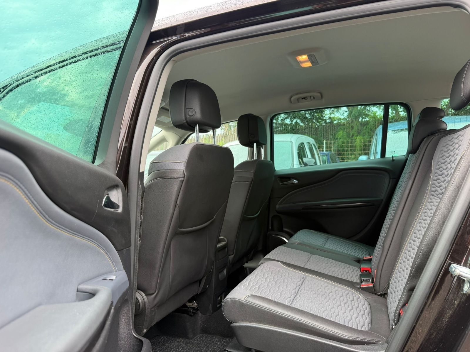 Opel Zafira – Foto 17