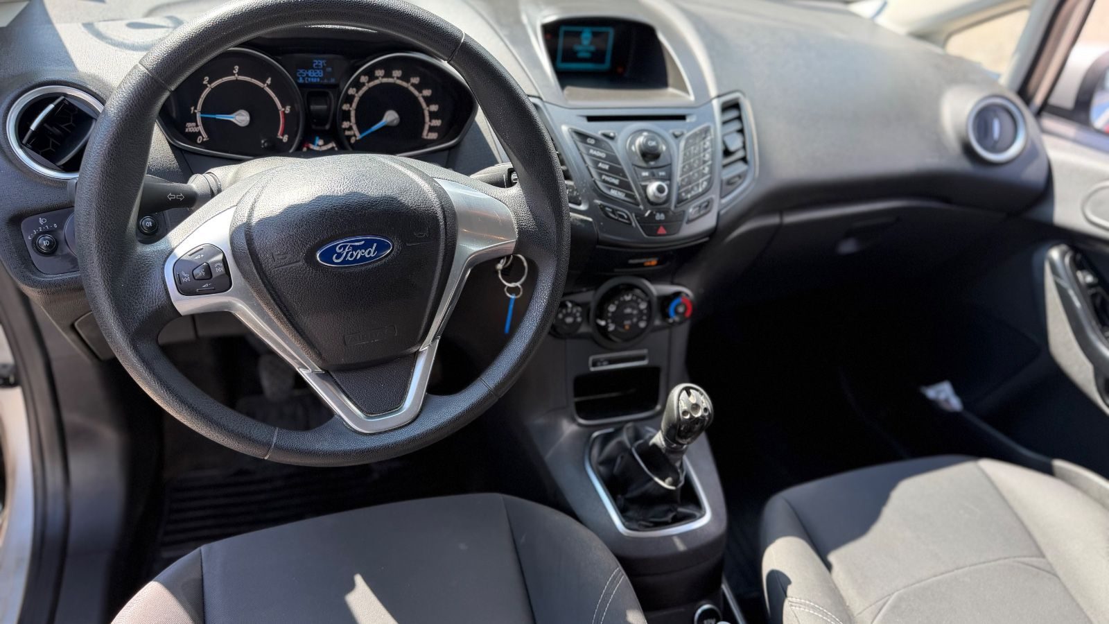 Ford Fiesta – Foto 14