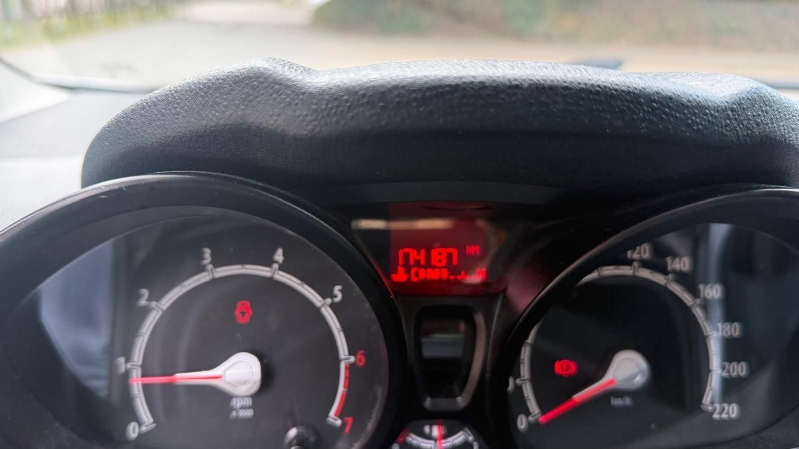 Ford Fiesta – Foto 10