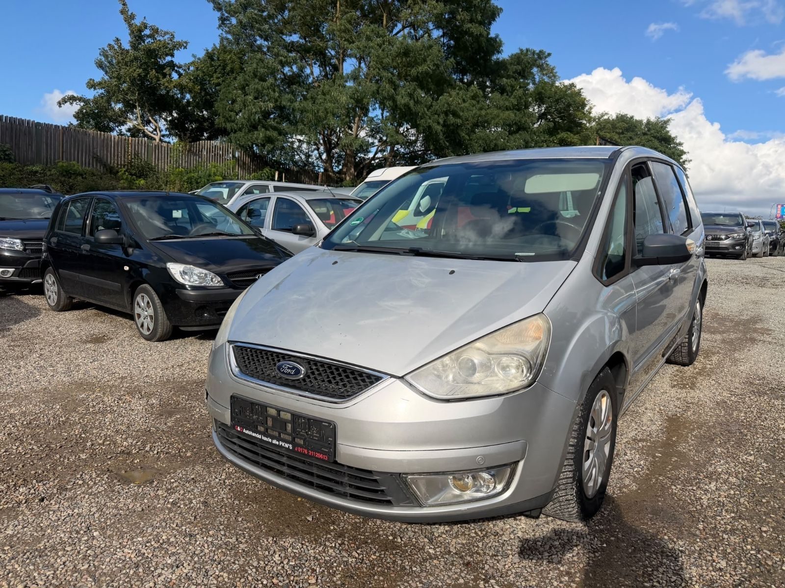 Ford Galaxy – Foto 1