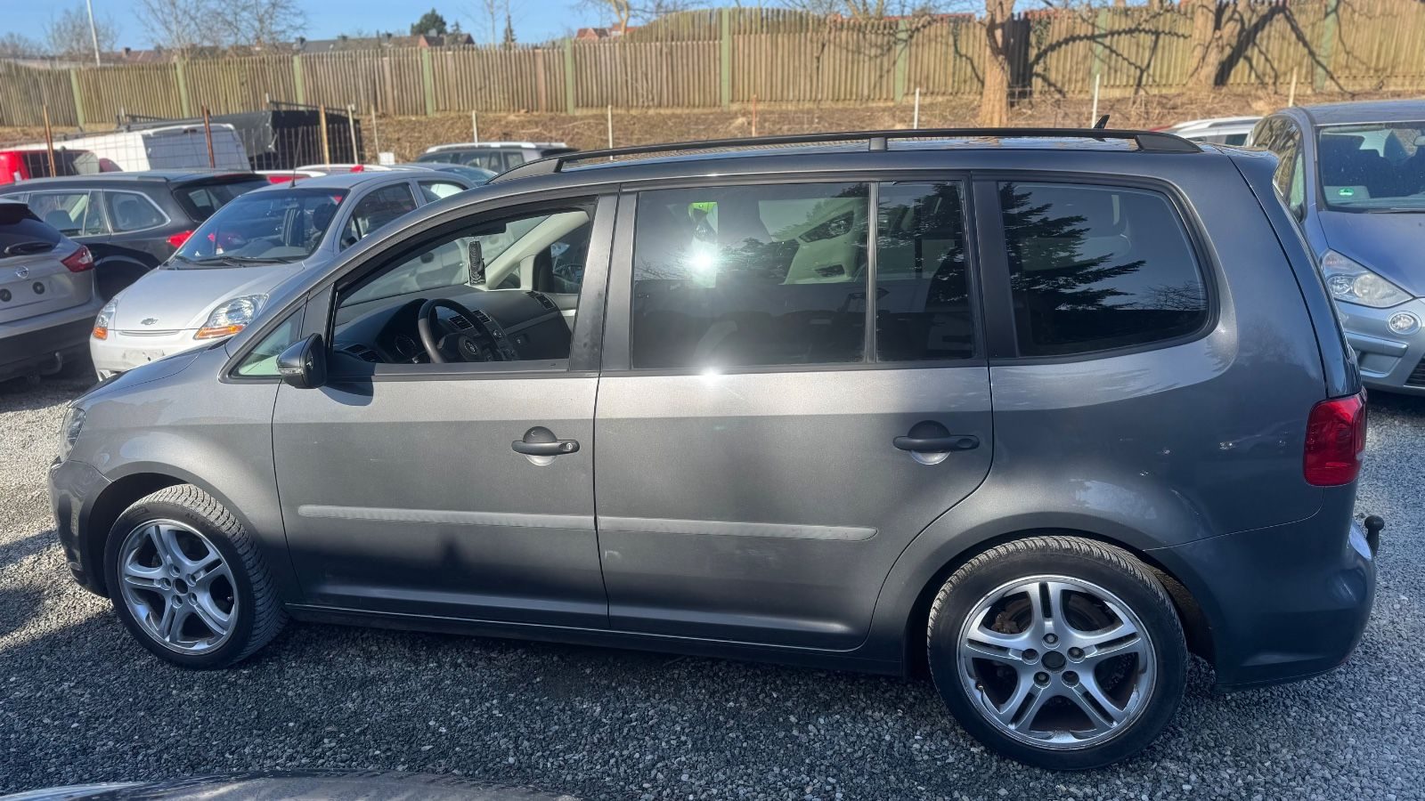 Volkswagen Touran – Bild 5