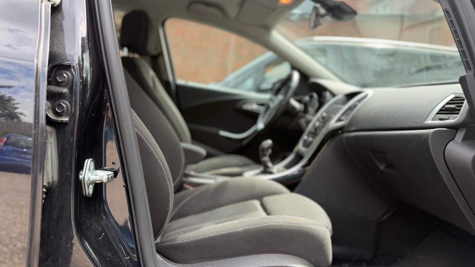 Opel Astra – Foto 12