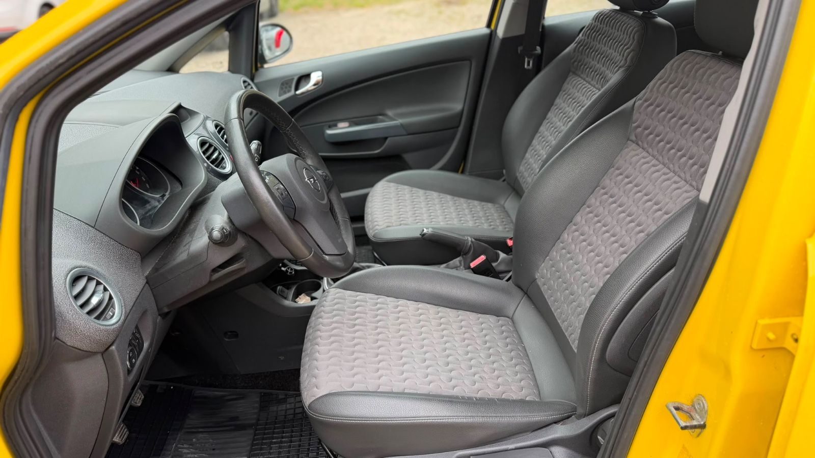 Opel Corsa – Foto 15