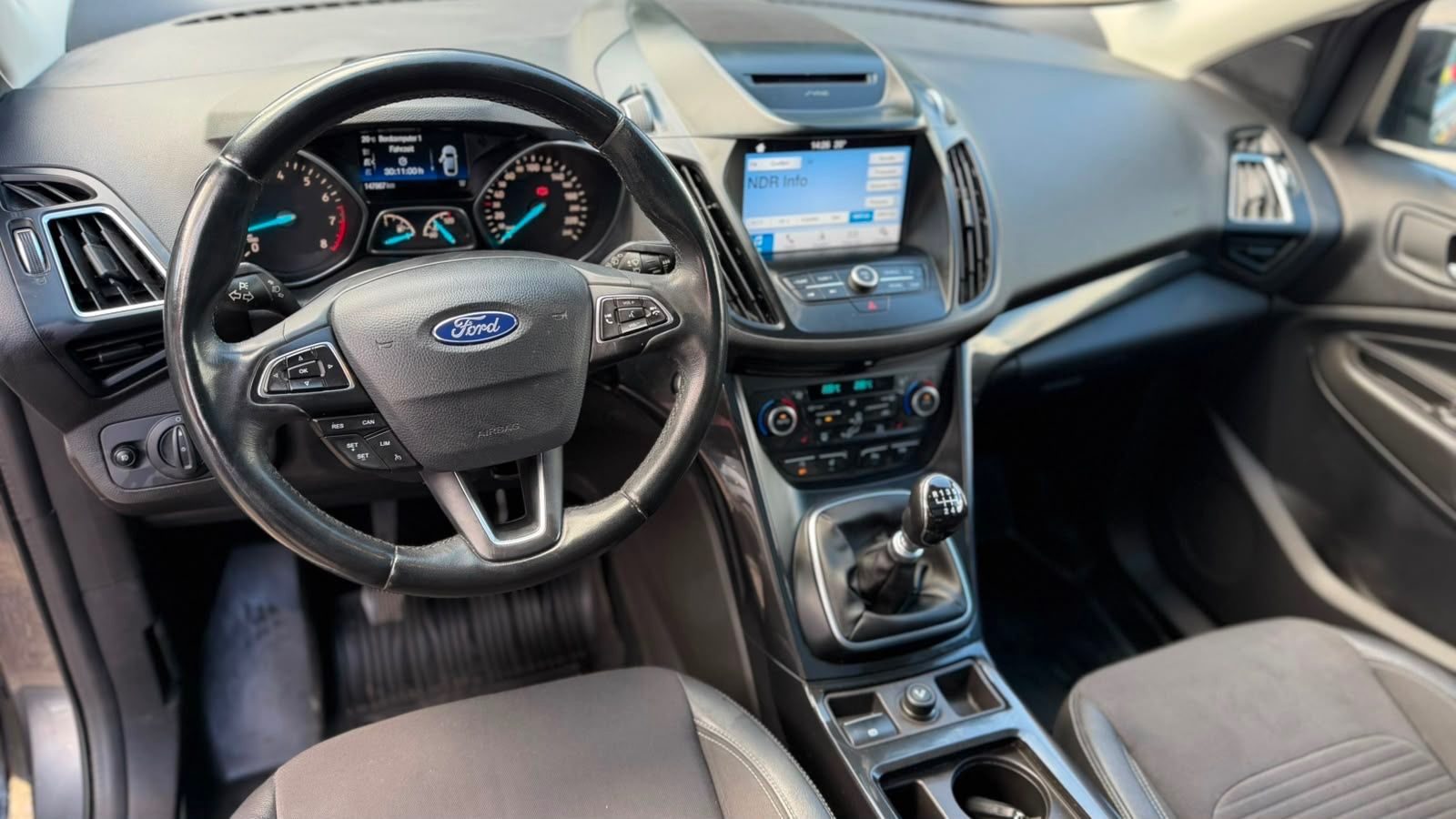 Ford Kuga – Foto 17