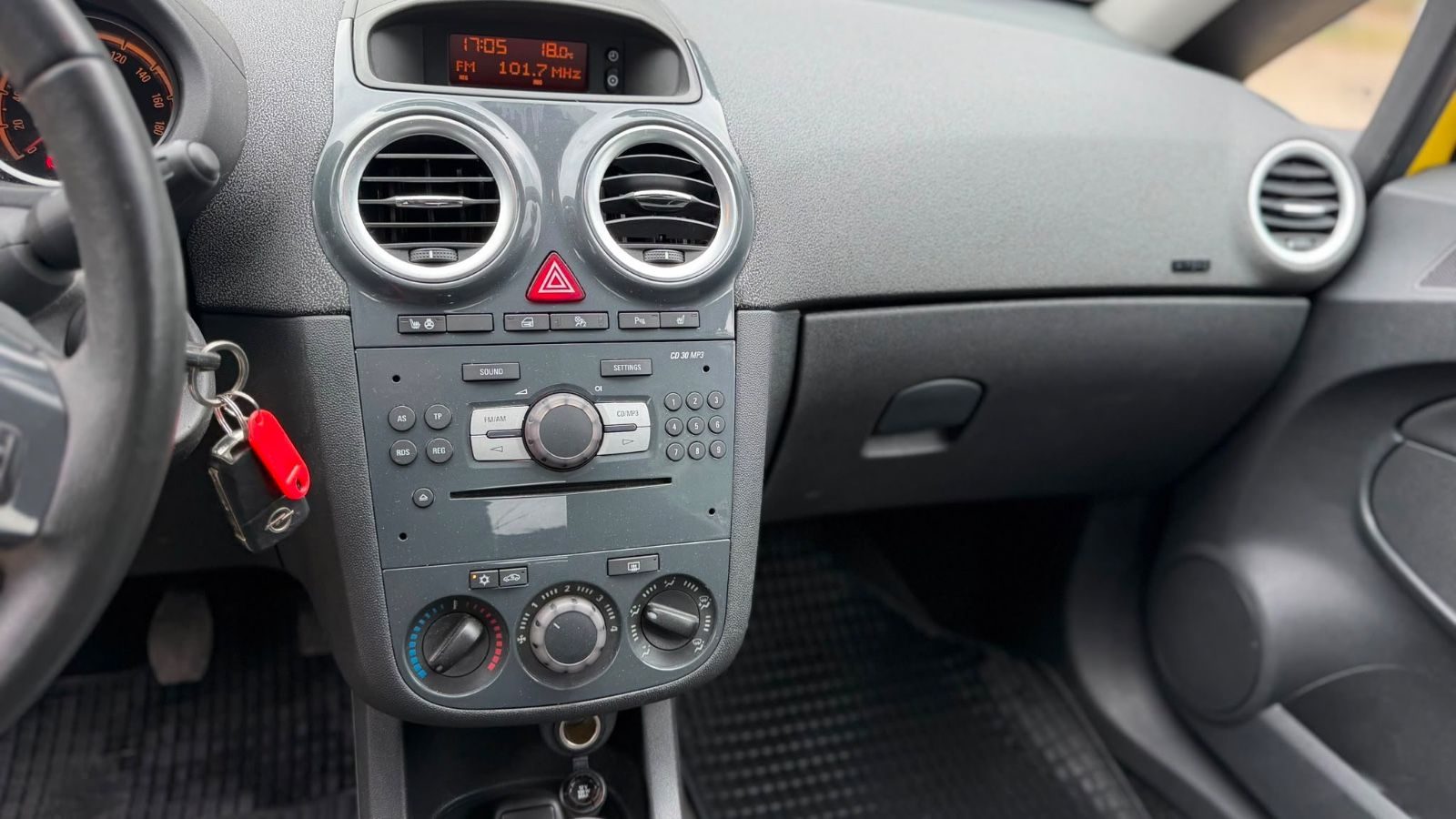 Opel Corsa – Foto 12