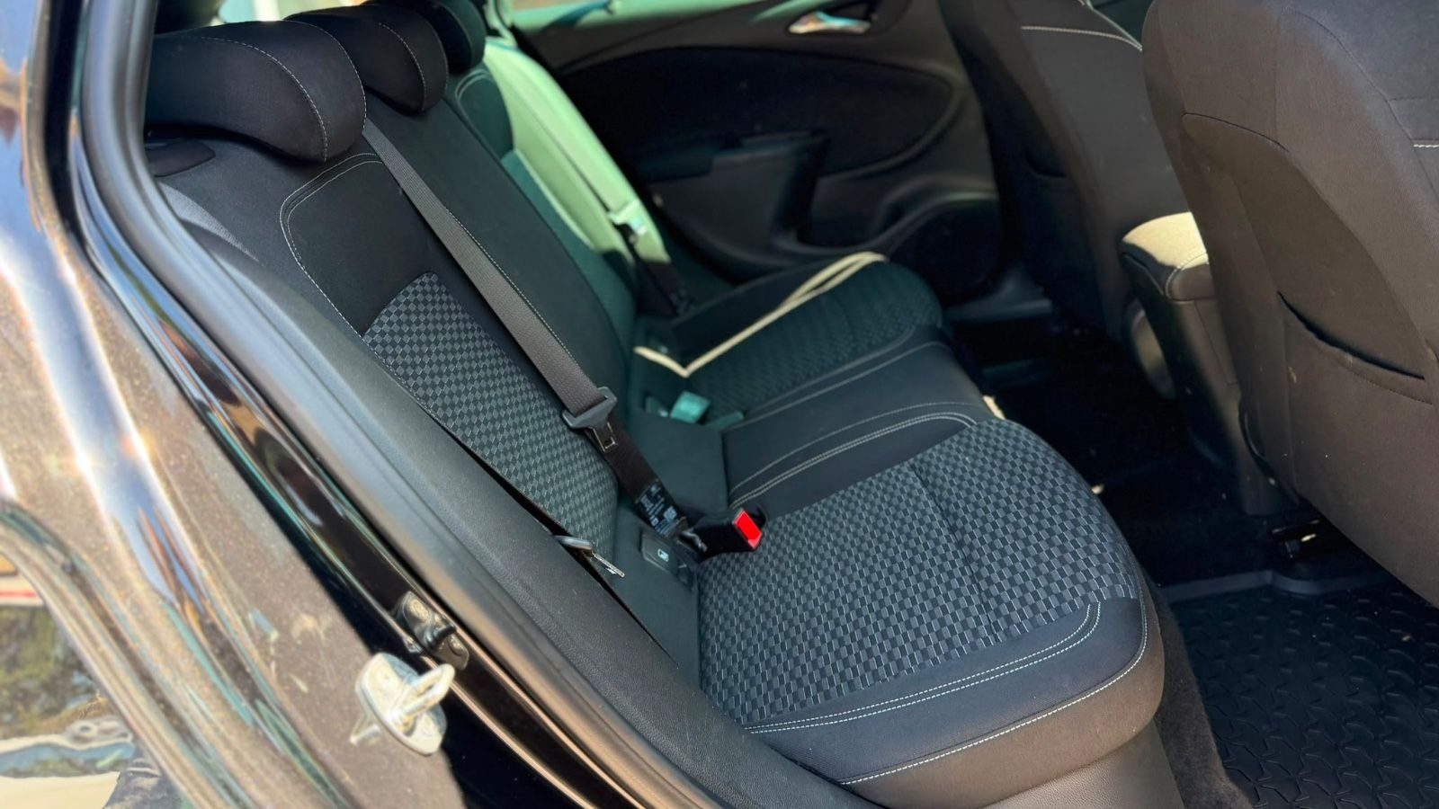 Opel ASTRA – Foto 14